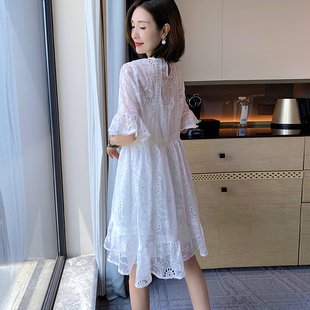 白色蕾丝连衣裙夏欧洲(夏欧洲)站2024年欧货时尚法式喇叭袖高腰仙女裙