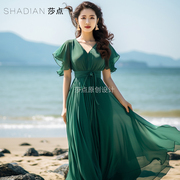 今年流行连衣裙女薄荷曼波穿搭绿色，长裙到脚踝高级感度假裙沙滩裙