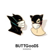 原创设计BUTTGooDS 蝙蝠男侠猫女侠胸针搞怪卡通男女情侣合金徽章