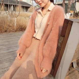 粉红色毛衣开衫女2022秋冬水貂，绒加厚长毛气质中长款针织外套