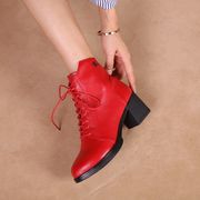 红色短靴女真皮2023秋冬季中粗跟单靴子，加绒绑带圆头时尚马丁靴女