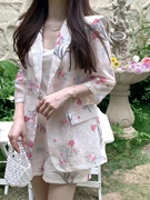 naami2欧货2023夏季法式花色西装，外套短裤套装