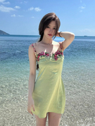 沙滩裙海边度假重工刺绣花朵吊带，连衣裙法式高级感纯欲性感短裙子