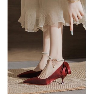 结婚红色秀禾婚鞋女一字带高跟鞋，细跟绸缎面，中式订婚新娘鞋敬酒鞋