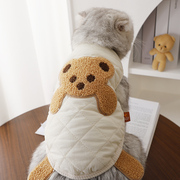猫咪冬天衣服幼猫居家舒适菱形奶白色毛绒小熊图案棉服背心两脚衣