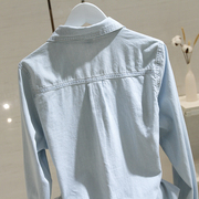 浅蓝色牛仔衬衫女叠穿2023秋季A韩版内搭设计感小众长袖上衣
