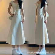 夏季小个子2024女收腰鱼尾包臀连衣裙子法式长裙修身白色群