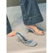2024夏季银色一字带透明水钻凉鞋女性感粗跟水晶跟凉拖鞋外穿