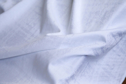 意大利进口白色斜纹朦胧暗格格纹提花，微弹纯棉府绸面料设计师布料