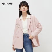 韩系早春穿搭2024年春装，粉色外套女设计感小众双排扣西装外套