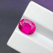 色标级天然卢比莱碧玺玫红色珠宝裸石4.92克拉椭圆形颜色艳丽彩宝