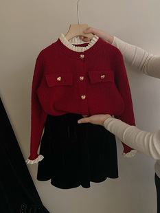 女童法式木耳边爱心扣针织开衫，2024春装洋气，红色毛衣开衫外套网红
