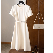 法式复古圆领连衣裙女装，2024夏季时尚气质，纯色短袖中长裙