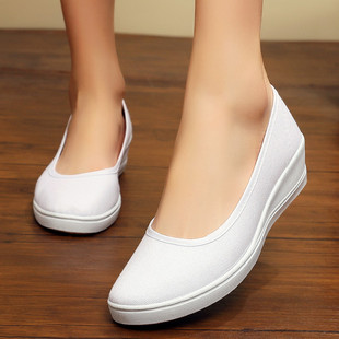 老北京布鞋女鞋一字护士，鞋白色坡跟，上班工作美容鞋透气小白鞋