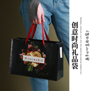 高档时尚白卡礼物袋，黑色玫瑰服装店手提袋，加厚包装袋定制纸袋