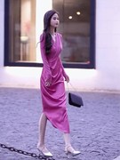 绝美玫红色连衣裙秋季2023气质女装高级感御姐风法式收腰长裙