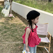 23夏季韩版女童木，耳边吊带娃娃衫，儿童玫红格子可爱小背心上