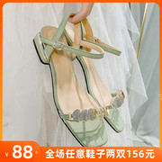 大码凉鞋女41一43加宽加肥平底仙女风透明2023夏季粗跟百搭40