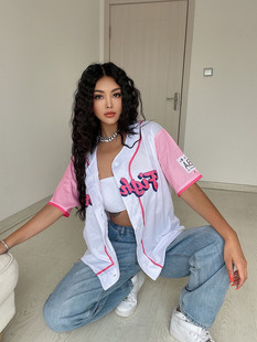 2022年粉红色hiphop女士宽松休闲字母街头潮人bf短袖棒球外套
