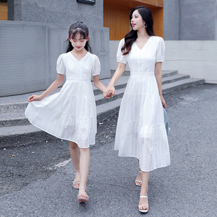 网红亲子装2024潮夏装母女装，棉布连衣裙时尚，韩版洋气白色裙子