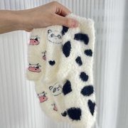 黑白牛奶袜水貂绒袜子女春秋冬中筒袜加厚保暖地板袜加绒睡眠袜