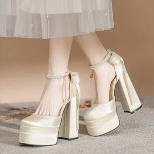 气质名媛白色方头超高跟鞋，仙女风粗跟一字带，法式厚底玛丽珍珠单鞋