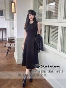 riaixion欧洲站2023秋季女装16619简约时尚，赫本风背心小黑裙