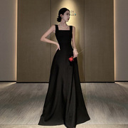 黑色吊带晚礼服女宴会气质轻奢，小众设计高级感年会服主持人连衣裙