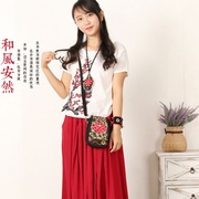 中老年人女妈妈奶奶用的云南民族风刺绣帆布手机零钱小包斜挎背袋