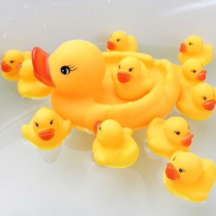 小黄鸭玩具捏捏叫小鸭子儿童洗澡宝宝婴儿男女孩玩水戏水玩具套装