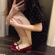 复古红色玛丽珍鞋女2023夏季浅口法式小香风，皮鞋粗跟平底单鞋