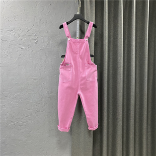 粉色牛仔背带裤女九分裤2024夏装，宽松减龄休闲阔腿连体哈伦裤