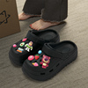 草莓熊洞洞鞋女款2024夏季外穿孕妇防滑拖鞋沙滩黑色包头凉鞋