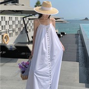 设计感小众旅行度假拍照夏天海边长裙白色连衣裙大码宽松吊带裙子