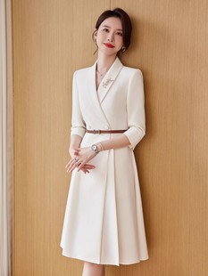 LISHUKA米白色连衣裙女气质时尚西服裙子主持人高级感职业正装裙