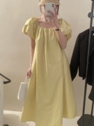 夏装法式孕妇方领连衣裙黄色高级感孕期裙子泡泡袖娃娃连衣裙夏季