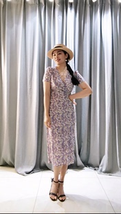 温柔淡紫色碎花雪纺茶歇裙修身显瘦v领夏季连衣裙
