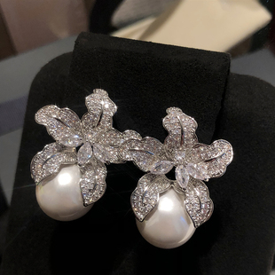 时尚气质满钻锆石花朵耳环珍珠高级感复古法式新娘耳饰精致耳坠女