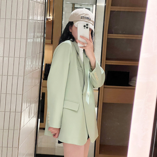 春秋装韩版chic高级感宽松休闲西服，嫩茶绿色小个子西装外套女