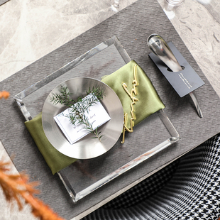 简约时尚样板房间售楼处餐具搭配水晶餐盘西式餐桌摆件花艺套装