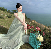 新中式晨袍新娘女结婚敬酒服订婚礼服国风复古碎花绿色吊带连衣裙