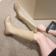 长筒靴女2023秋季单靴白色小个子粗跟尖头长靴高筒v口骑士靴