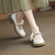 Nai Jiu 花园秘境~圆头单鞋厚底白色真皮玛丽珍花朵百搭中跟鞋子