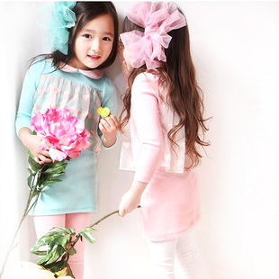 儿童女童粉红纯棉长袖连衣裙，春季韩版长t中小童，小圆领包臀蕾丝t恤