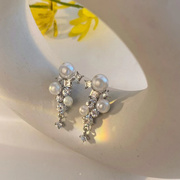 铂纯金进口莫桑石pt950镶嵌3颗淡水珍珠耳钉，优雅不掉色耳饰耳钉女