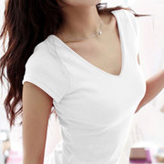 2023夏韩版纯棉V领短袖t恤大码女装修身打底衫半袖体恤宽松纯白色