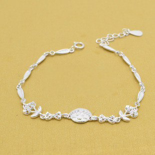 s990足银镶嵌锆石手链，时尚樱桃小丸子女士手链重4.62g
