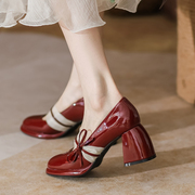 甜美蝴蝶结高跟鞋女粗跟红色，婚鞋2023秋季法式漆皮玛丽珍单鞋