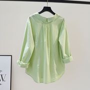 果绿色长袖棉衬衫女2023秋装休闲小清新设计感高级感上衣外套