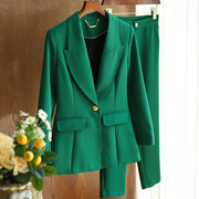 绿色西装套装女2024春季垫肩西服外套直筒铅笔裤高级感两件套